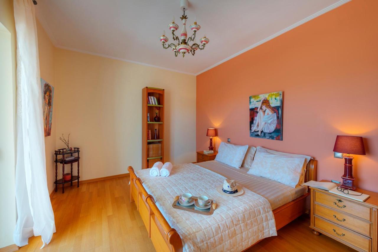 The Painters Luxurious Villa Анависсос Экстерьер фото