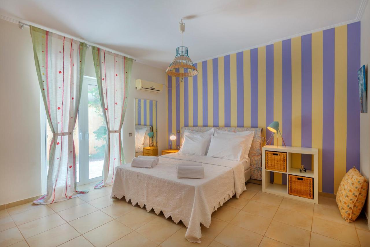 The Painters Luxurious Villa Анависсос Экстерьер фото