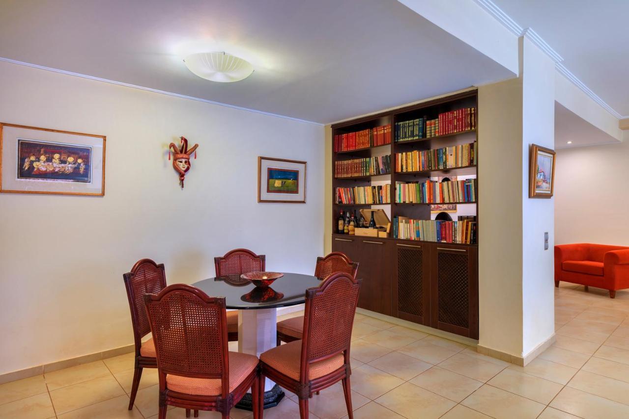 The Painters Luxurious Villa Анависсос Экстерьер фото